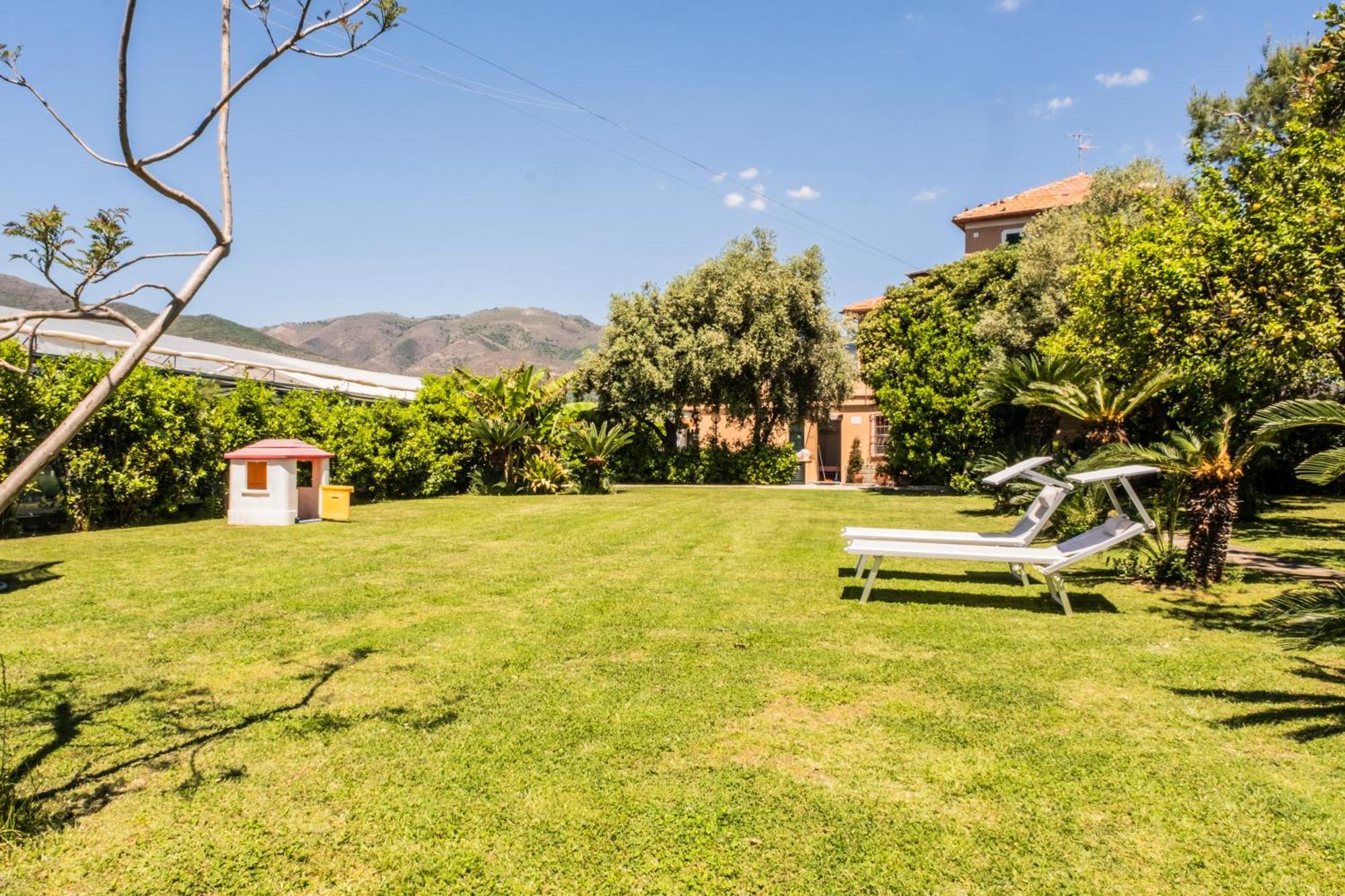 Agriturismo Giorgi Appartamenti In Riviera Ligure Albenga Exterior foto